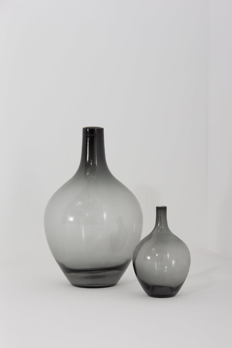 Obsidian Mist Vase