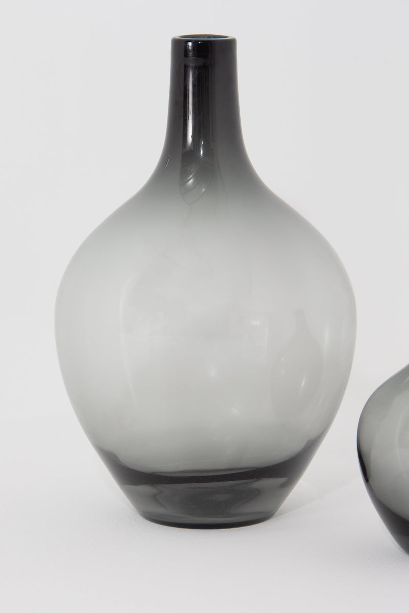 Obsidian Mist Vase